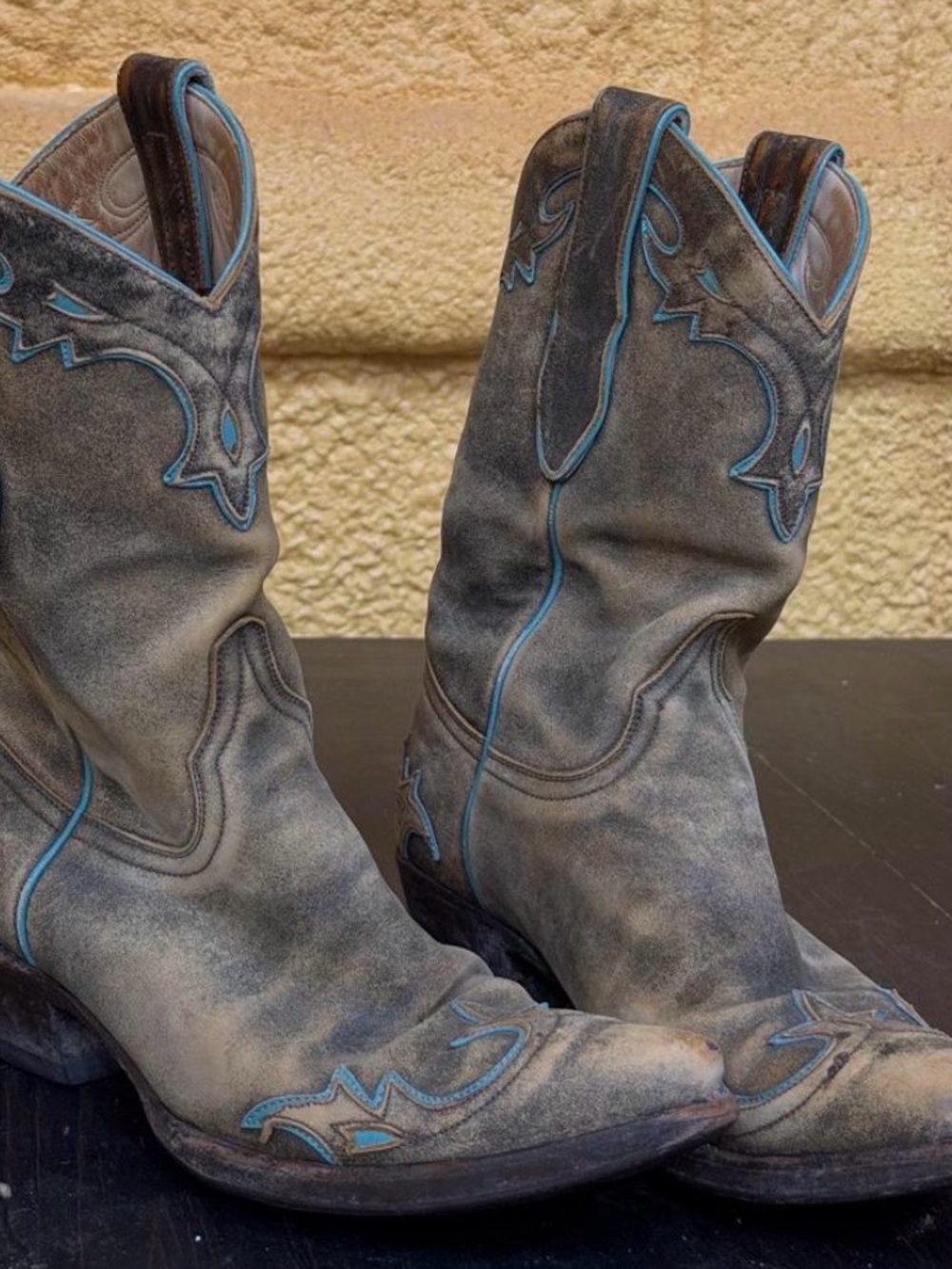 Old Gringo Tan Leather Western Boots with Teal Trim ✨COLLECTOR✨ - Picture 2 of 6
